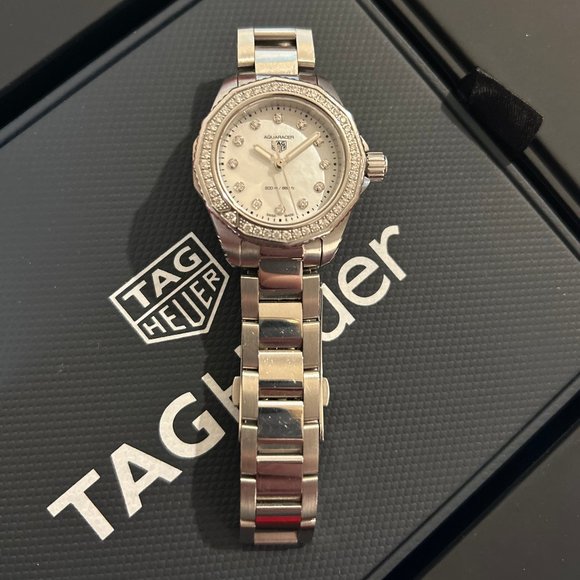 TAG HEUER AQUARACER PROFESSIONAL 200 VS diamond-set bezel and dial - Picture 3 of 8